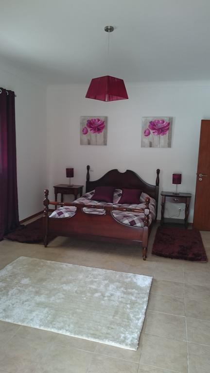 Casa Das Oliveiras Alvados Chambre photo