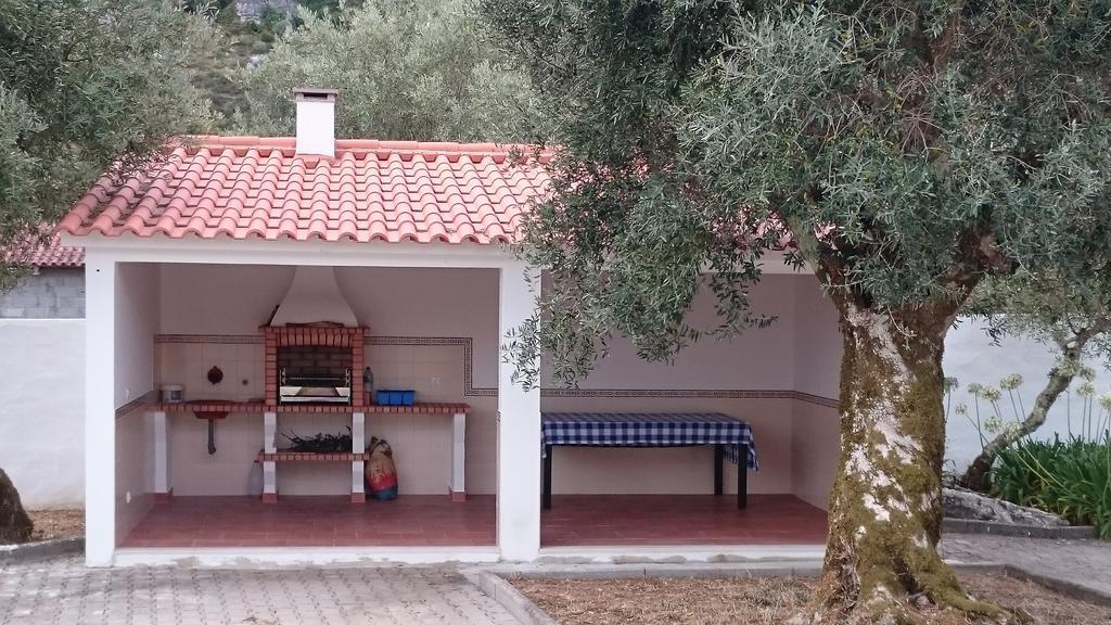 Casa Das Oliveiras Alvados Chambre photo